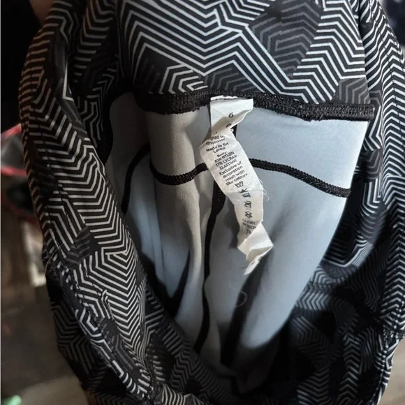 LULULEMON - Picture 6 of 6